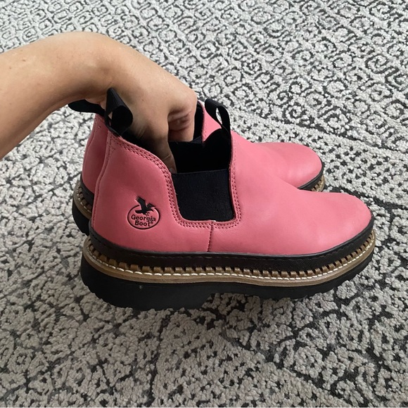 Georgia Boot | Romeo slip on Chelsea in pink - Picture 2 of 9